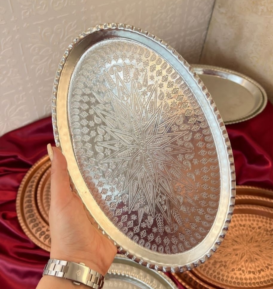 سینی مسی بیضی ترمه سفید سایز ۷ اندازه ۳۹×۲۵